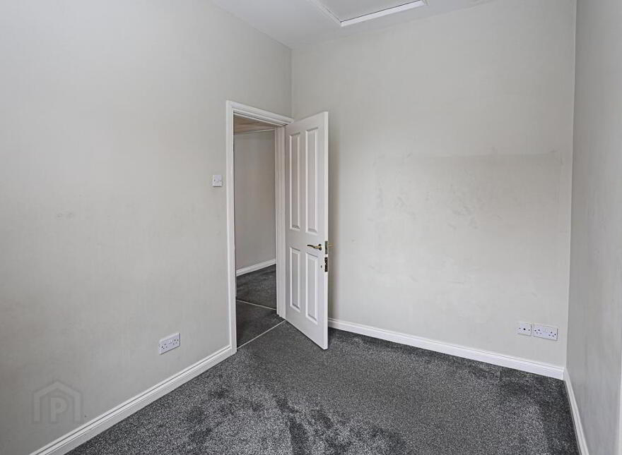 69 Downshire Road, Holywood, BT18 9LX