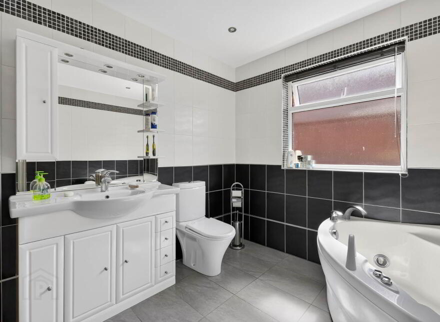 75 Donaghadee Road, Millisle, Newtownards, BT22 2BZ