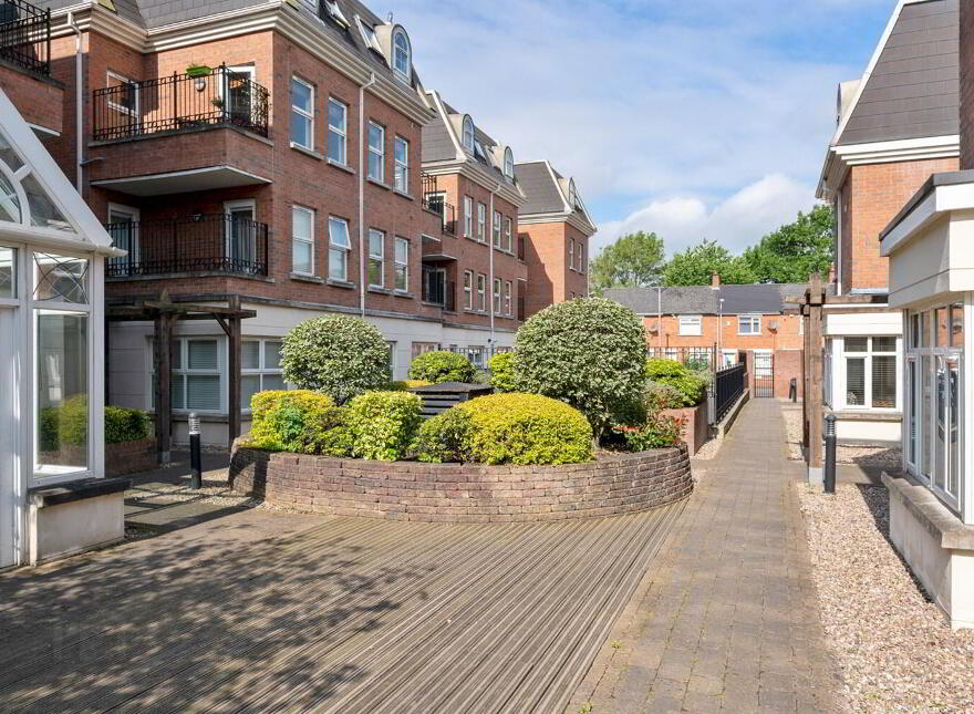 4 Ashley Courtyard, 1a Fane Street, Belfast, BT9 7JS
