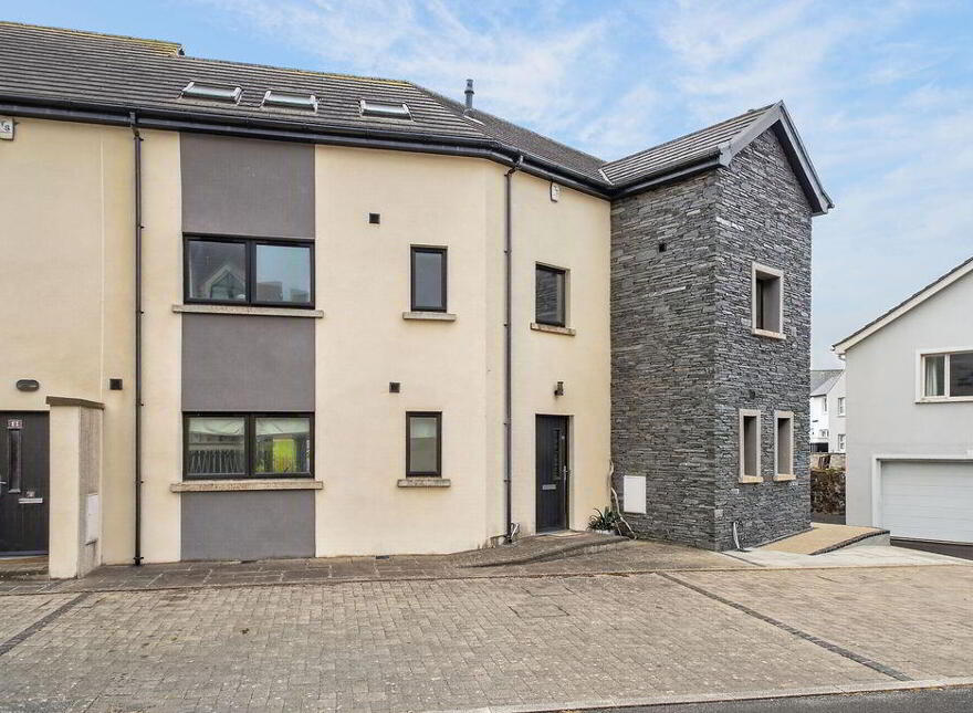 10 The Anchorage, Beach Road, Portballintrae, BT57 8WF