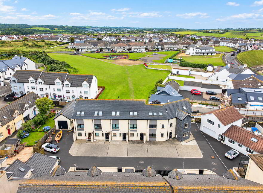 10 The Anchorage, Beach Road, Portballintrae, BT57 8WF