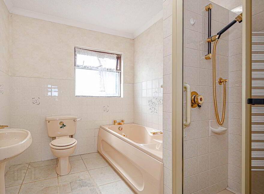 29 Ballygowan Road, Belfast, BT5 7LJ