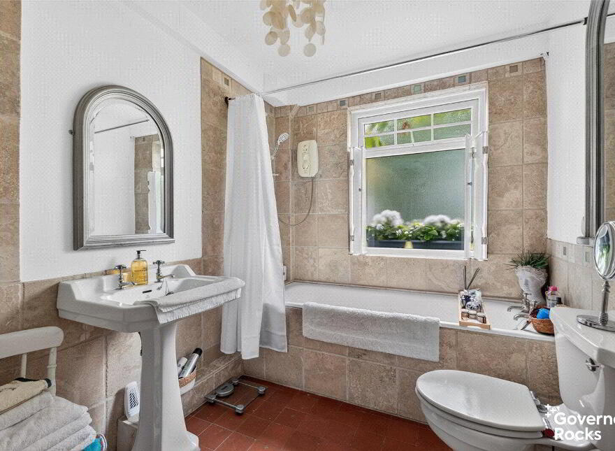 53 High Bangor Road, Donaghadee, BT21 0PB