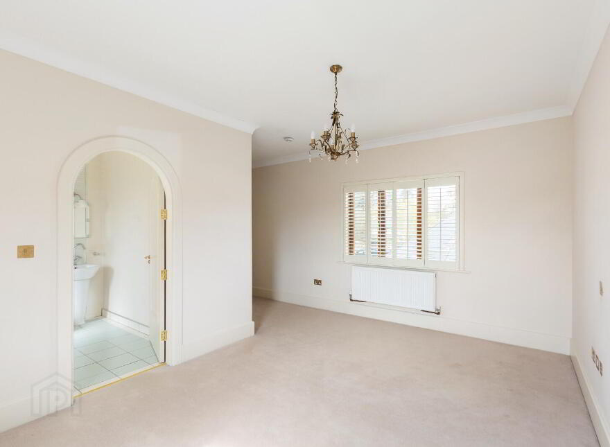 24 Rocky Valley Crescent, Kilmacanogue, Bray, A98V578