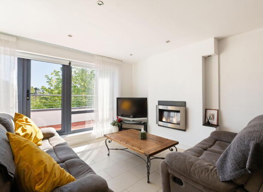 Apartment 17 Le Hunt House, Brennanstown, Brennanstown, D18F384
