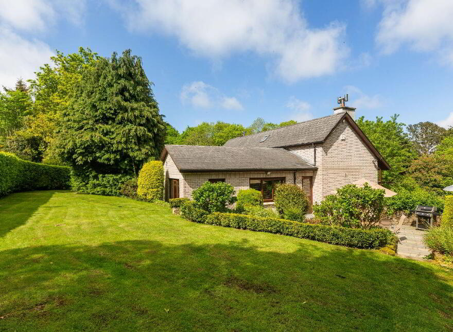 Ballyshane, Woodside Road, Sandyford, Sandyford, D18T8Y1