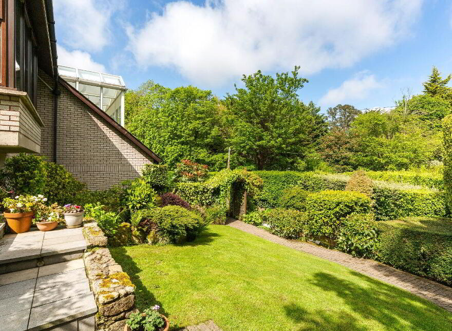 Ballyshane, Woodside Road, Sandyford, Sandyford, D18T8Y1