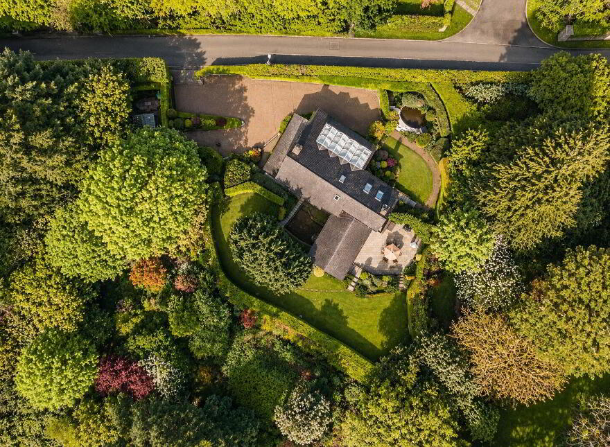 Ballyshane, Woodside Road, Sandyford, Sandyford, D18T8Y1