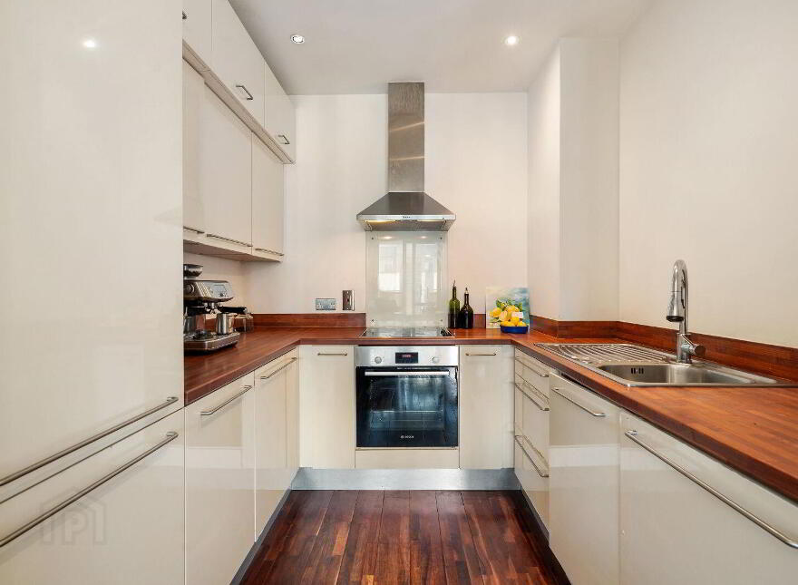 12 The Forum, Ballymoss Road, Sandyford, Sandyford, D18A621