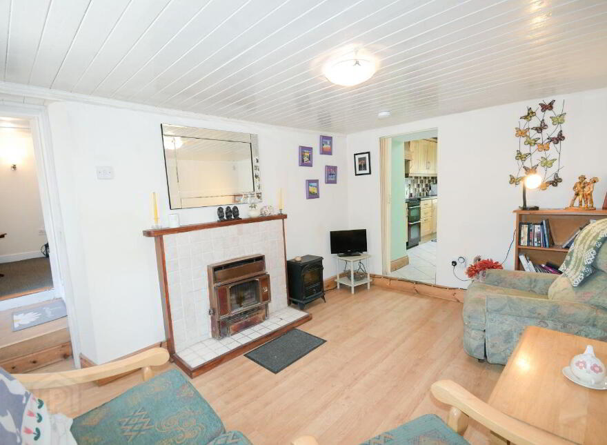 Ballinacarriga, Ballynacarriga, P47W778