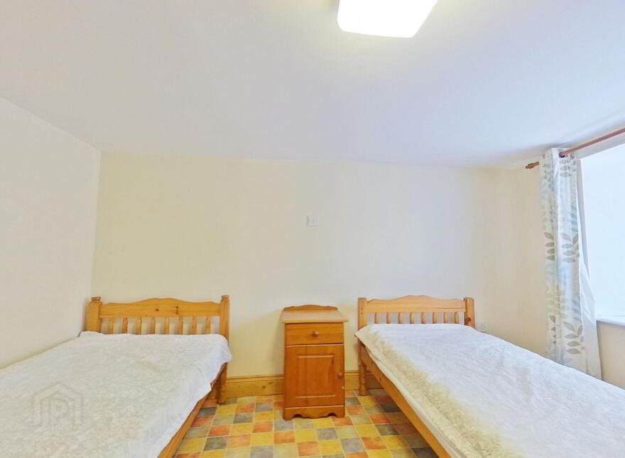 Ballinacarriga, Ballynacarriga, P47W778