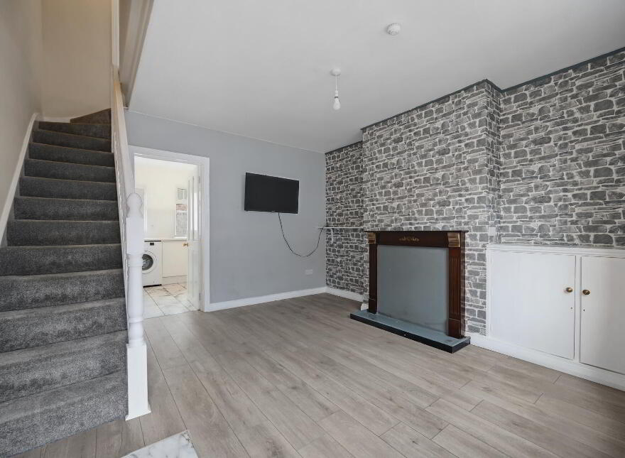105 Hyndford Street, Belfast, BT5 5JF