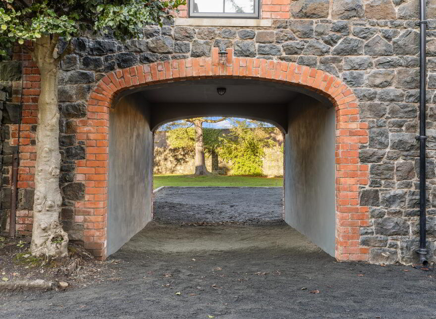 Galgorm Barn, Galgorm Road, Ballymena, BT42 1AA