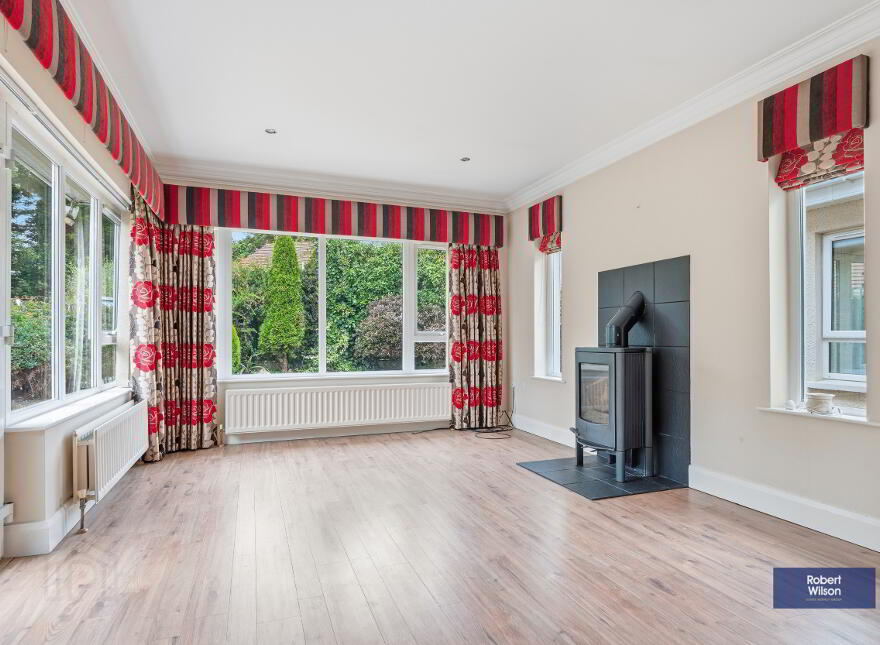 10 Lilburn Hall, Lurgan, BT66 7TL