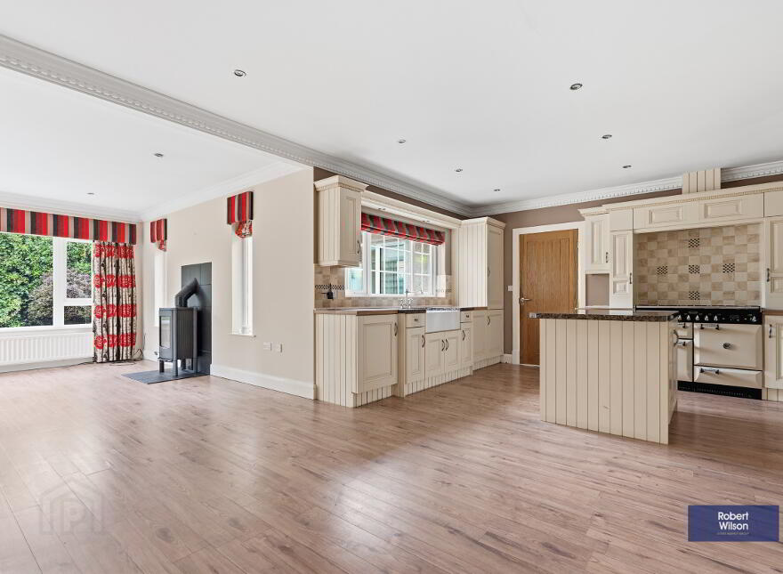 10 Lilburn Hall, Lurgan, BT66 7TL