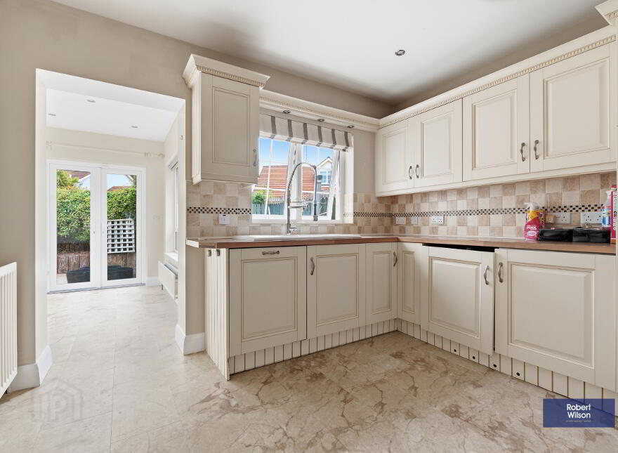 10 Lilburn Hall, Lurgan, BT66 7TL