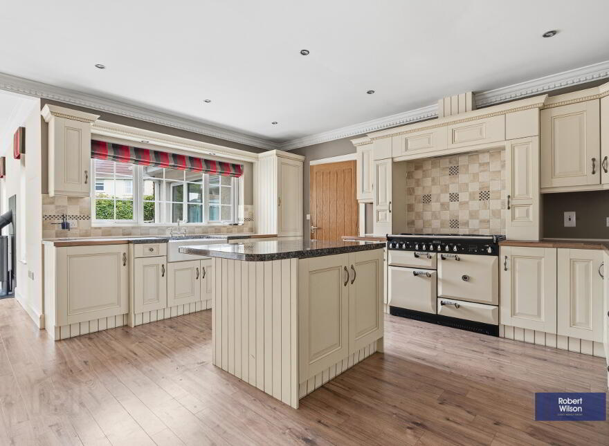 10 Lilburn Hall, Lurgan, BT66 7TL