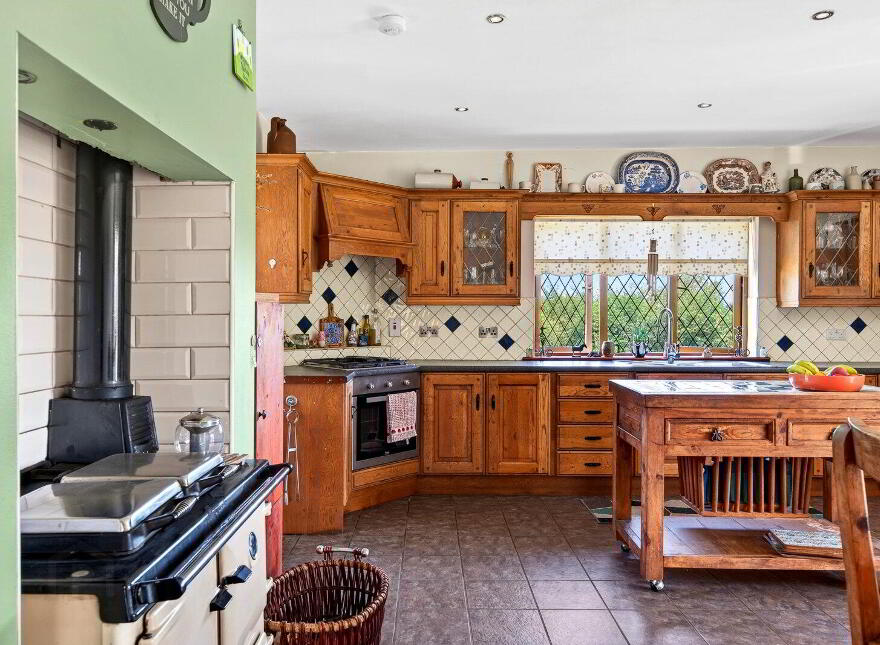 Rooskey, Rooskey, N41DP70