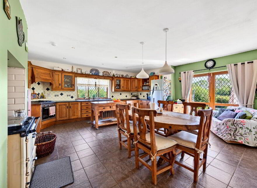 Rooskey, Rooskey, N41DP70
