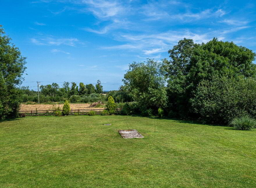 Rooskey, Rooskey, N41DP70