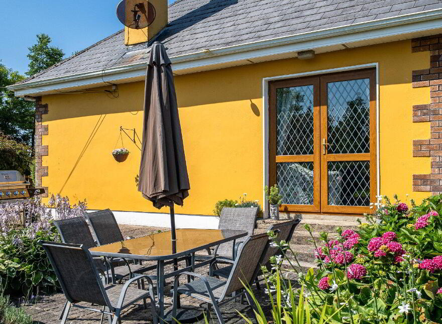 Rooskey, Rooskey, N41DP70