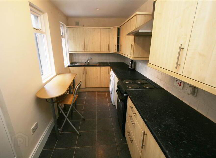 67 Ulsterville Gardens, Lisburn Road, Belfast, BT9 7BB