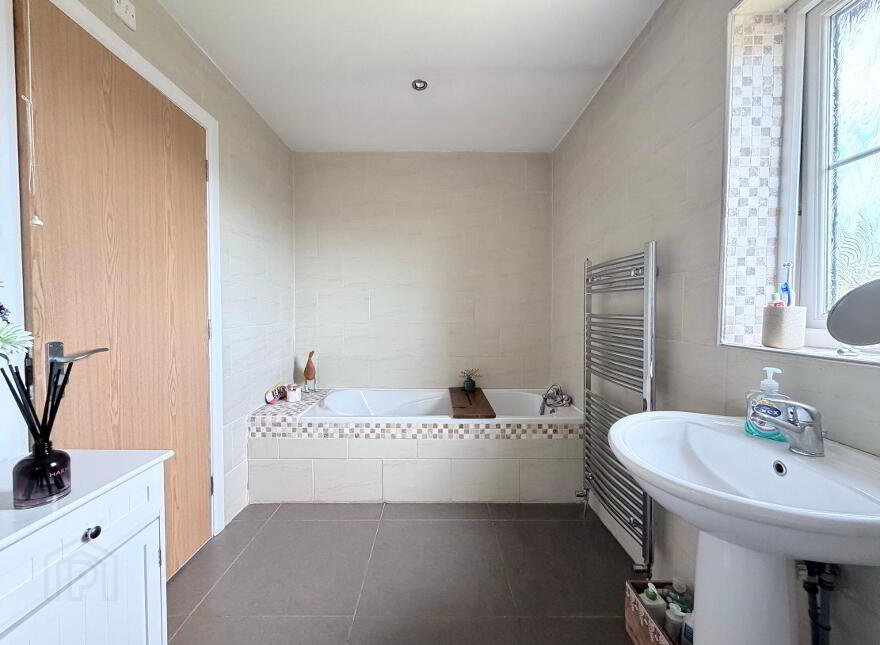 65 Roes Hill, Lawrencetown, BT63 6FB
