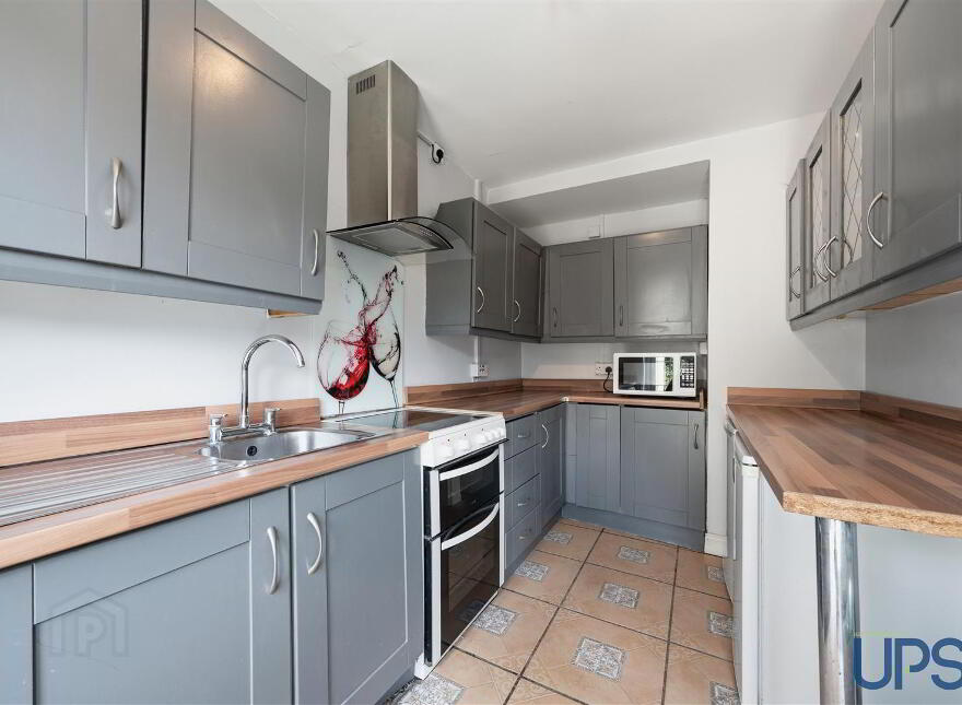 26 Whitecliff Parade, Belfast, BT12 7JS