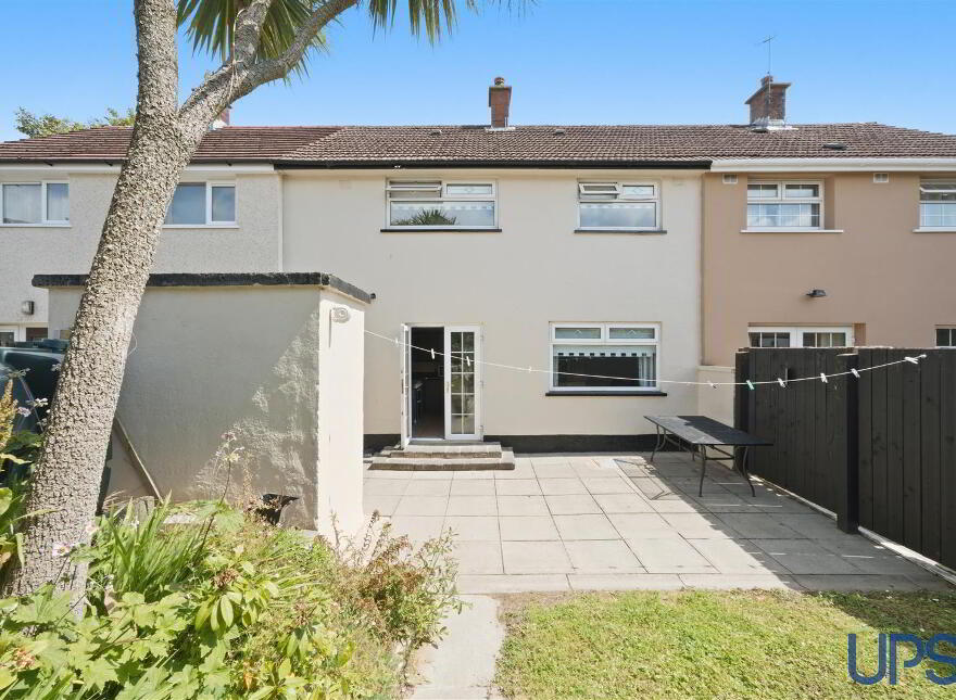 26 Whitecliff Parade, Belfast, BT12 7JS
