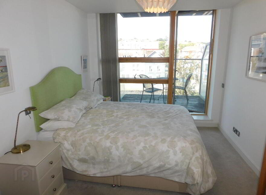 15 The Fastnet, Lancaster Gate, Western Road, T12PF50