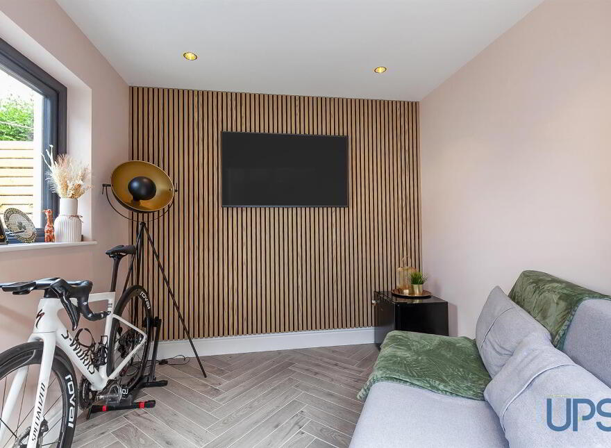 5 Killeaton Crescent, Dunmurry, Belfast, BT17 9HB