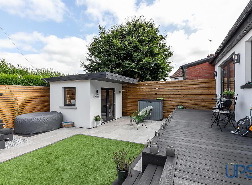5 Killeaton Crescent, Dunmurry, Belfast, BT17 9HB