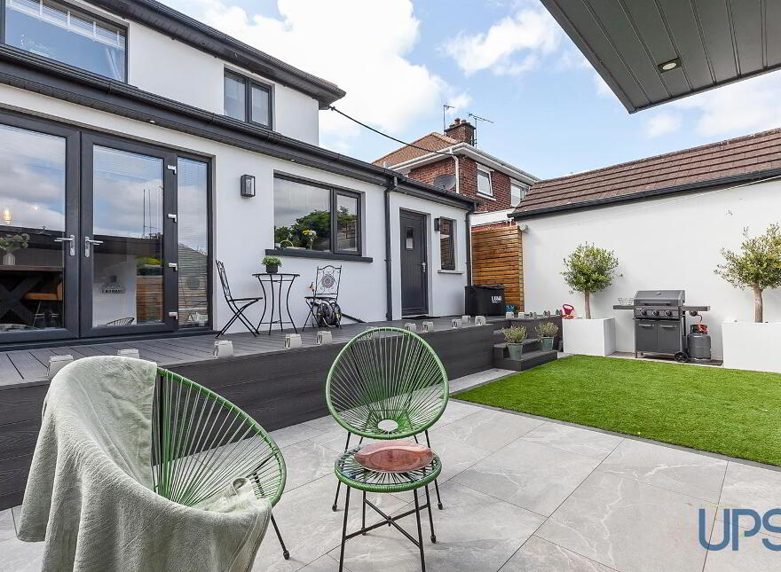 5 Killeaton Crescent, Dunmurry, Belfast, BT17 9HB