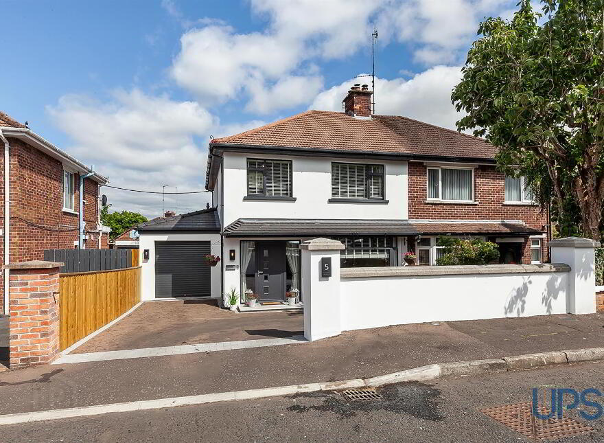 5 Killeaton Crescent, Dunmurry, Belfast, BT17 9HB