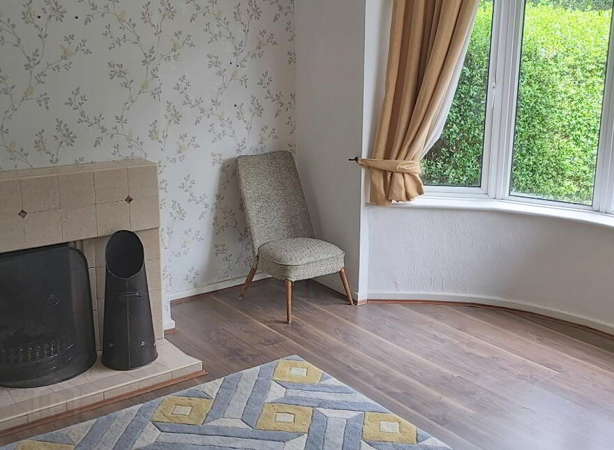 20 Belvoir Crescent, Lisburn, BT28 1UA