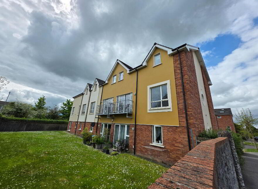 22 Brook Lodge House, Oakview Village, Tralee, V92X658