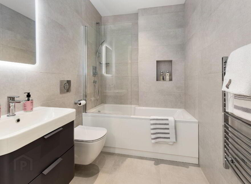 8 Low Rock Apartments, Robswall, Coast Road, Malahide, K36H0F3