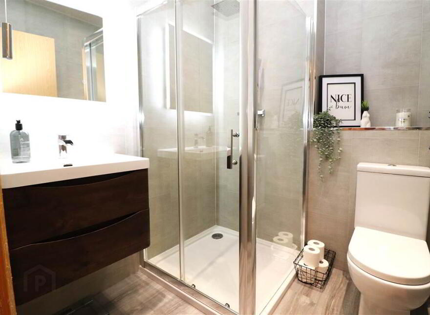 31 Woodbrook Green, Ballinderry Road, Lisburn, BT28 2ZJ
