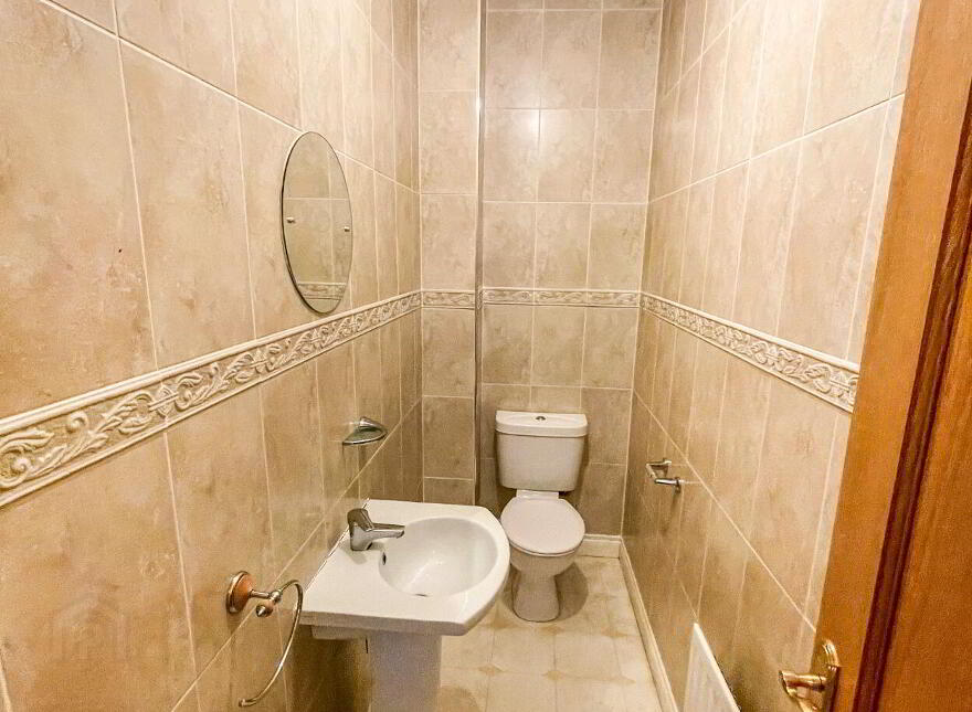 18 Berkeley Hall Square, Lisburn, BT27 5TB