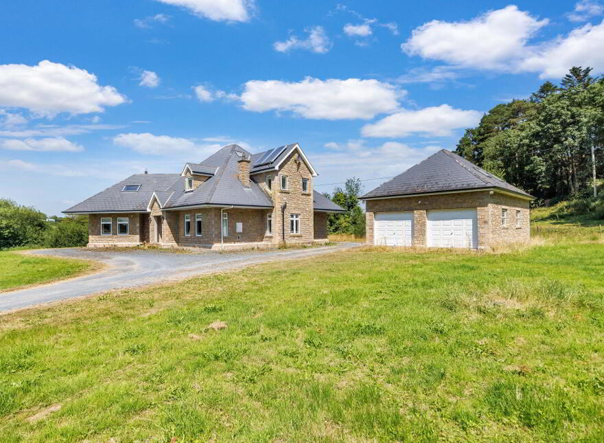 Tonyshandry, Emyvale, H18DH05