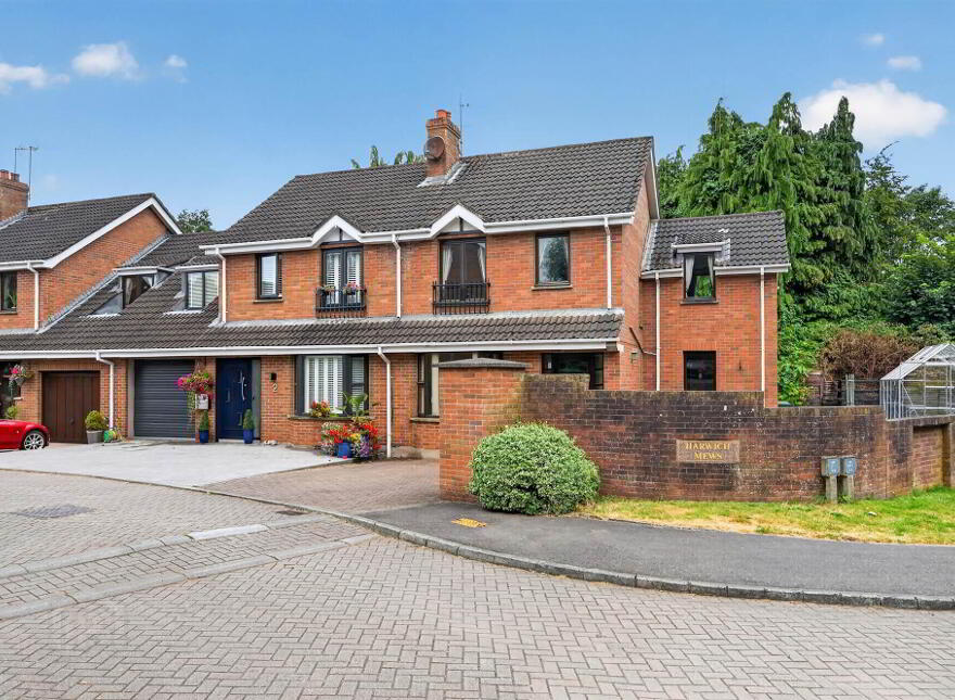 1 Harwich Mews, Hillsborough, BT26 6RH