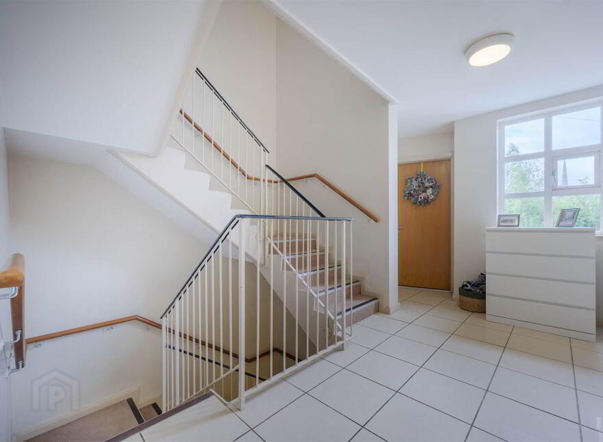 Apt, C5 Wapping Lane, Royal Hillsborough, BT26 6AX