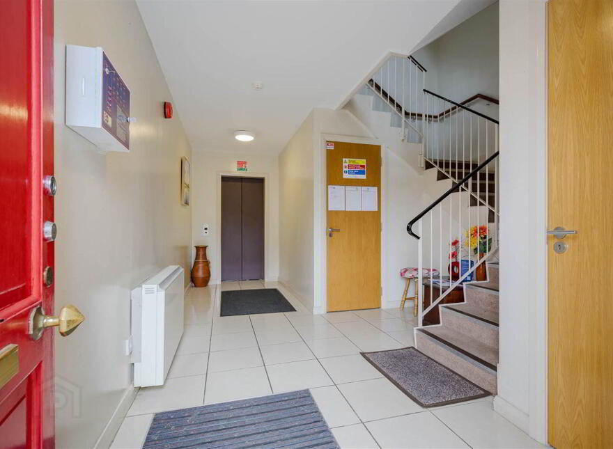 Apt, C5 Wapping Lane, Royal Hillsborough, BT26 6AX
