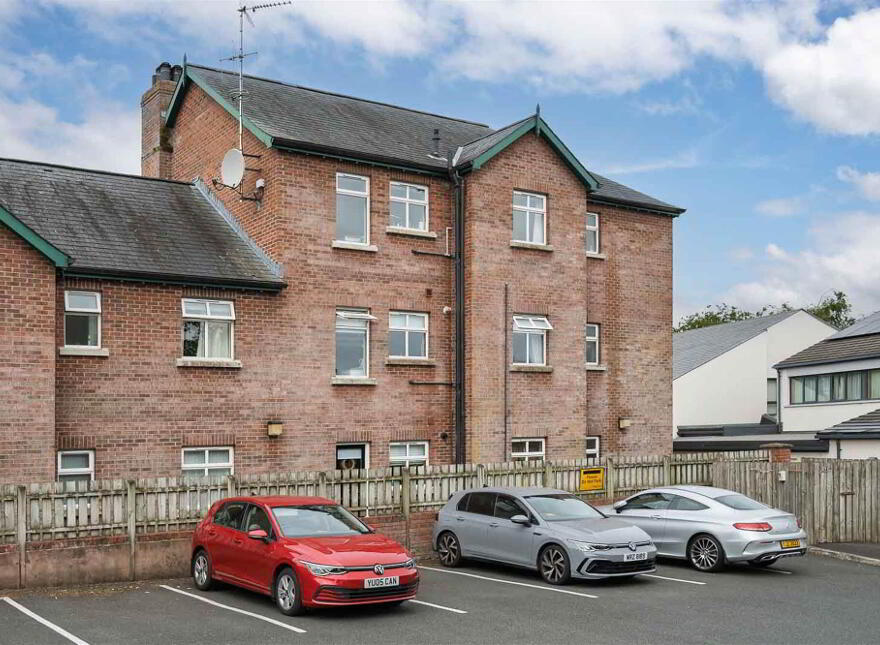 Apt, C5 Wapping Lane, Royal Hillsborough, BT26 6AX