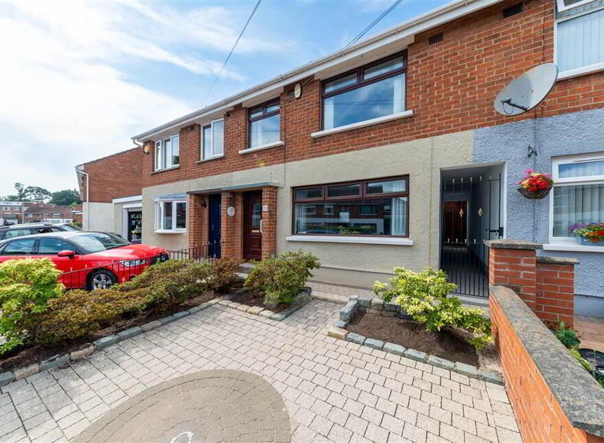 33 Erinvale Drive, Finaghy, Belfast, BT10 0GE