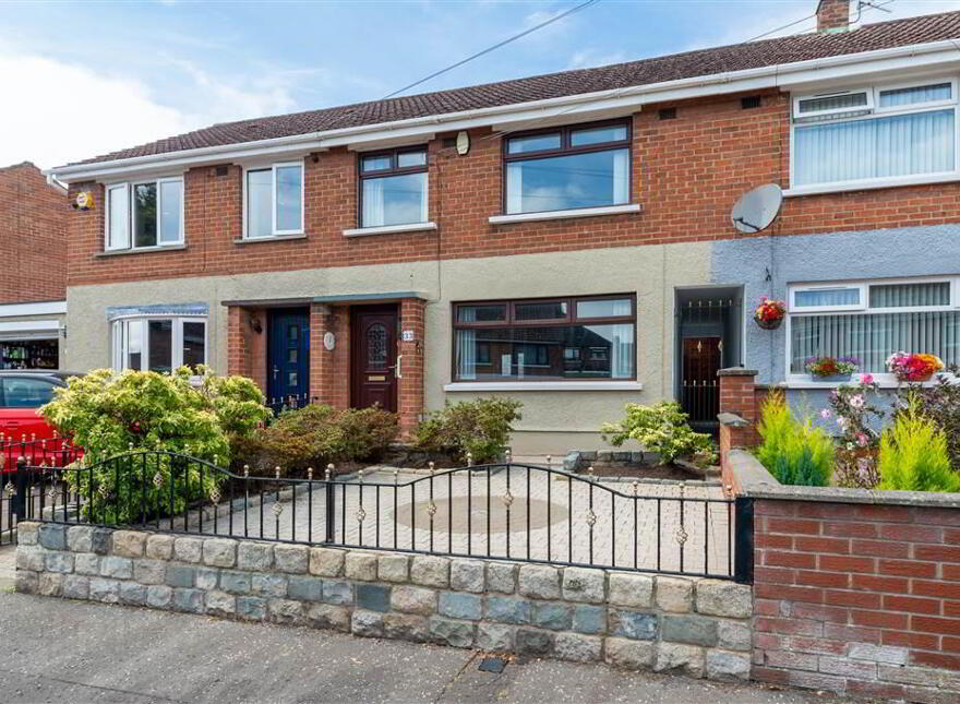 33 Erinvale Drive, Finaghy, Belfast, BT10 0GE