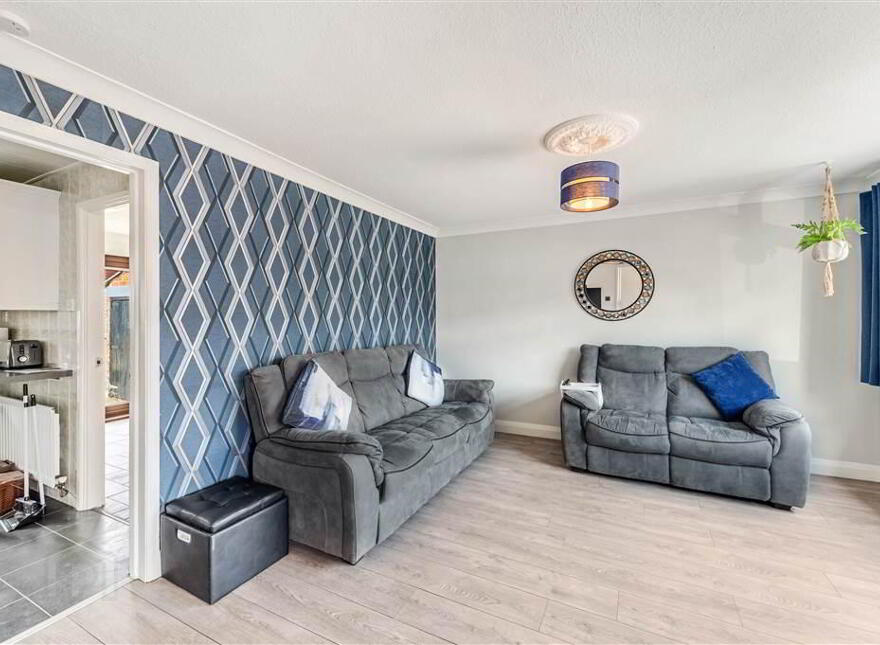 33 Erinvale Drive, Finaghy, Belfast, BT10 0GE