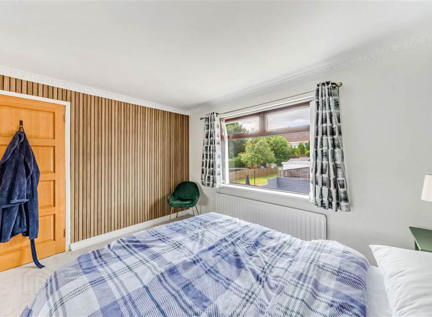 33 Erinvale Drive, Finaghy, Belfast, BT10 0GE