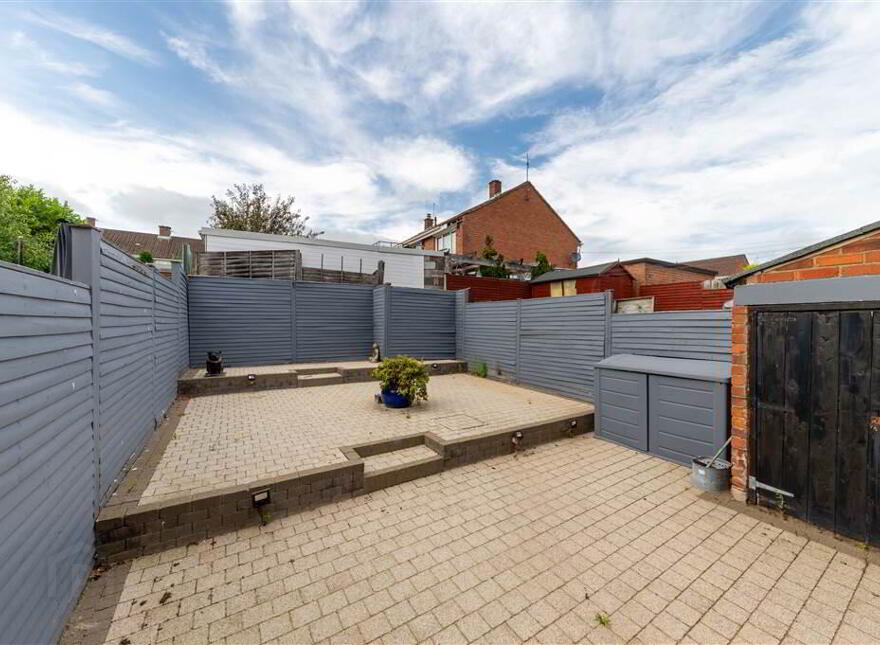 33 Erinvale Drive, Finaghy, Belfast, BT10 0GE