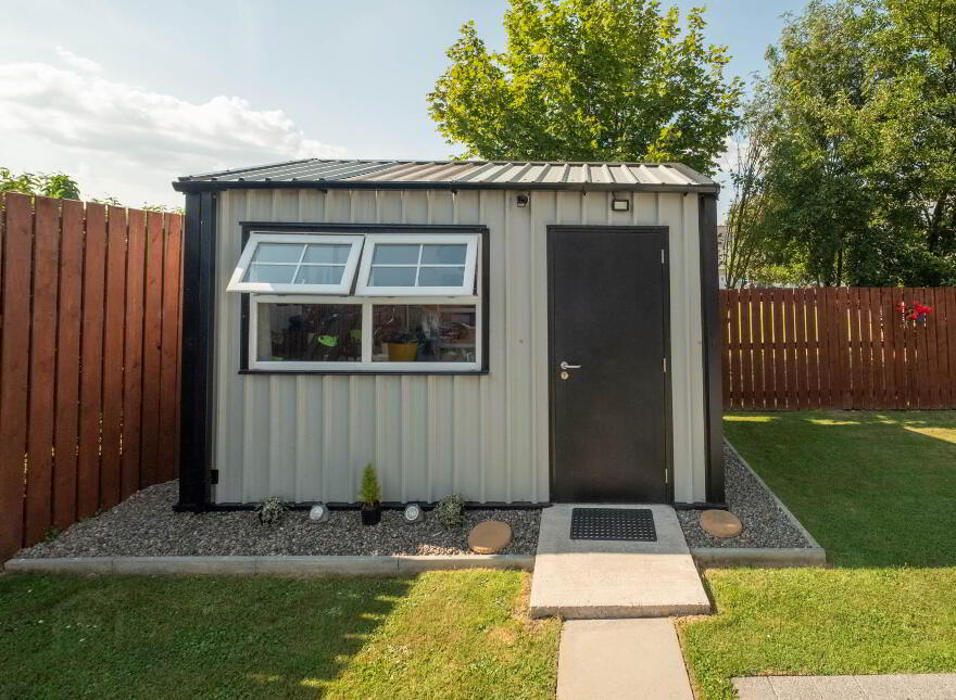 14 Railway Park, Maguiresbridge, Enniskillen, BT94 4LS